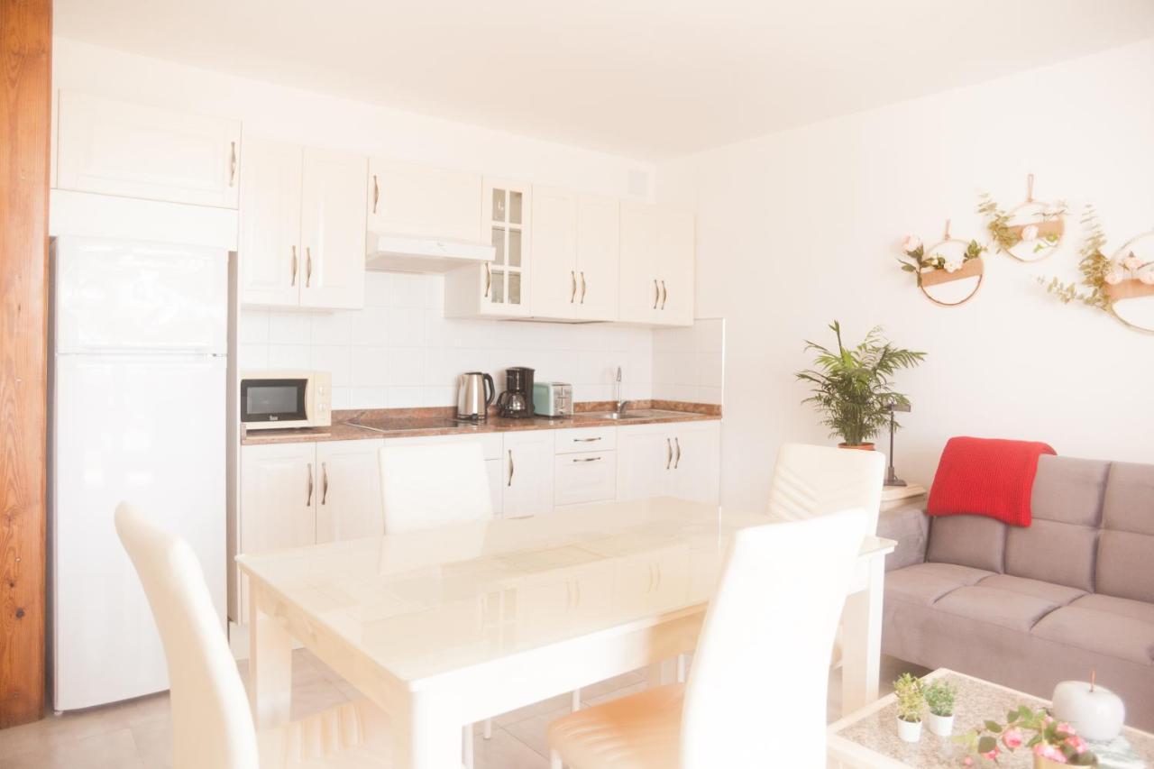 Apartamentos Thaisay ติอาส ภายนอก รูปภาพ
